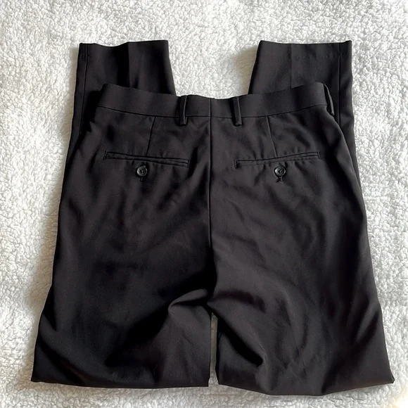 Bundle of 2 Men’s Haggar Dress Pants W30, L 30 - Picture 3 of 7